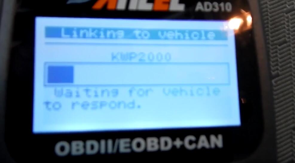 Ancel AD310 Scanner View on Chevrolet Silverado (3)